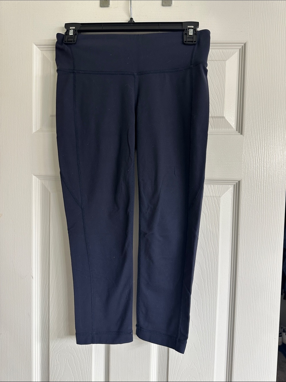 Athleta Navy High-Rise Capri Leggings